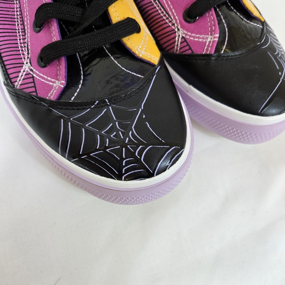 Disney Women's Nightmare Before Christmas High Top Lace Up Sneakers 9.5 NEW - Picture 2 of 8